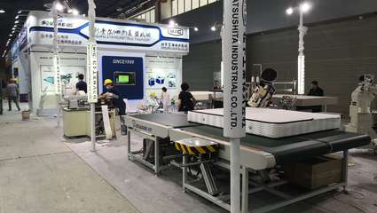 广州家具设备展 斯奎尔床垫机械设备调试与器材应用